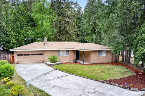 9401 Columbine Cir W, University Place, WA 98467
