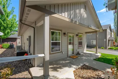 Exterior - 2152 Roper Ln, Wenatchee, WA 98801 photo 3 of 8