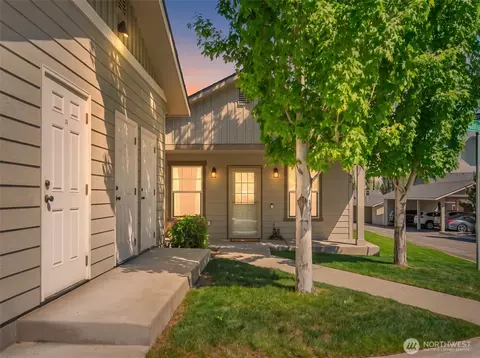 Exterior - 2152 Roper Ln, Wenatchee, WA 98801 photo 8 of 8