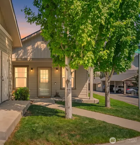 2152 Roper Ln, Wenatchee, WA 98801