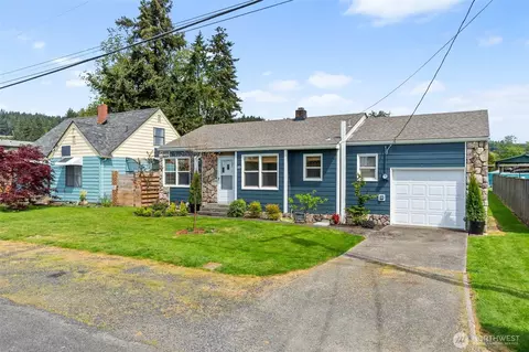372 SW 14th St, Chehalis, WA 98532