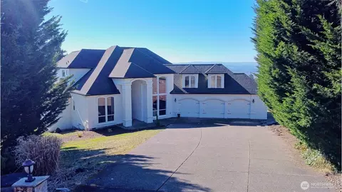 130 Upland Dr, Woodland, WA 98674