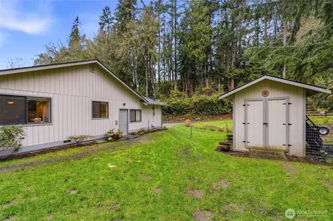 Exterior - 6830 Norma Beach Rd, Edmonds, WA 98026 photo 2 of 10