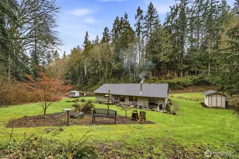 Exterior - 6830 Norma Beach Rd, Edmonds, WA 98026 photo 9 of 10