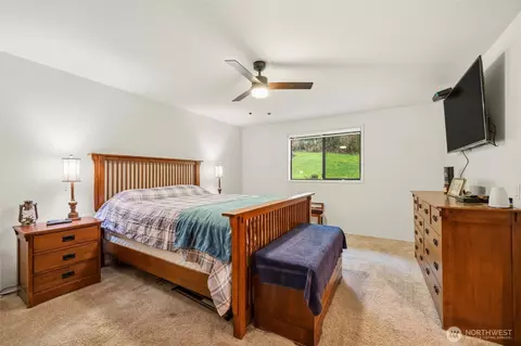 Bedroom - 6830 Norma Beach Rd, Edmonds, WA 98026 photo 1 of 3
