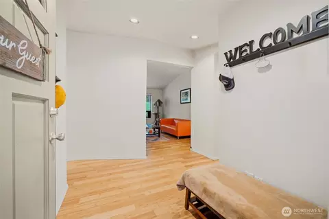 Entry Way - 6830 Norma Beach Rd, Edmonds, WA 98026 photo 1 of 1