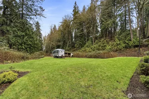 Exterior - 6830 Norma Beach Rd, Edmonds, WA 98026 photo 6 of 10
