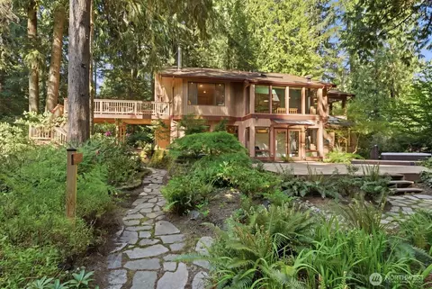 19816 233rd Ave NE, Woodinville, WA 98077