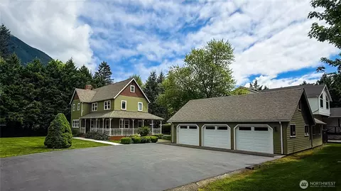 1190 Rachor Pl NE, North Bend, WA 98045