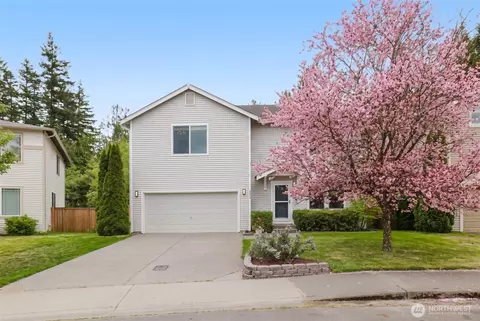 2722 SW Siskin Cir, Port Orchard, WA 98367