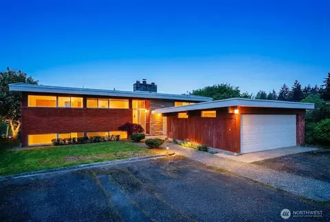 2512 S Raymond St, Seattle, WA 98108