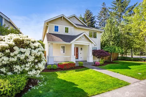 1537 Bobs Hollow Ln, Dupont, WA 98327