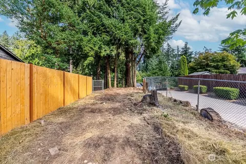 7723 183rd Ave E, Bonney Lake, WA 98391