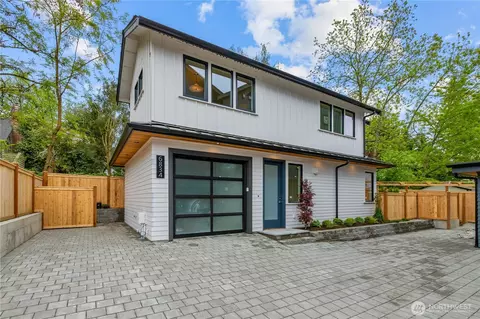 6834 47th Ave NE, Seattle, WA 98115