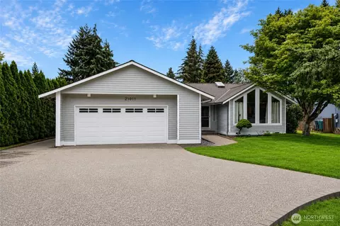 21011 36th Pl W, Lynnwood, WA 98036