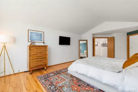 Bedroom - 2423 240th St SE, Bothell, WA 98021 photo 3 of 5