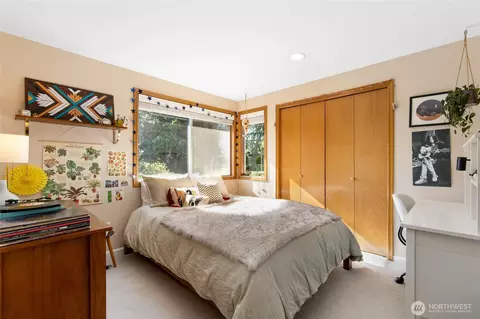 Bedroom - 2423 240th St SE, Bothell, WA 98021 photo 4 of 5