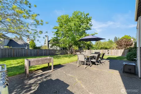 Exterior - 2423 240th St SE, Bothell, WA 98021 photo 6 of 10