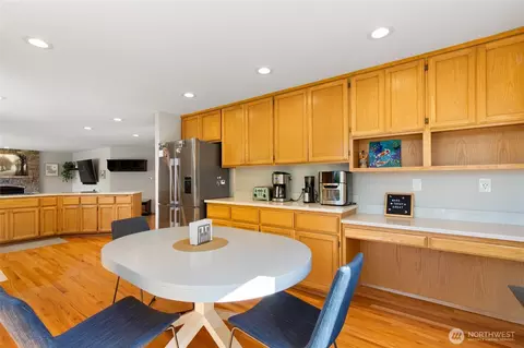 Kitchen - 2423 240th St SE, Bothell, WA 98021 photo 2 of 5