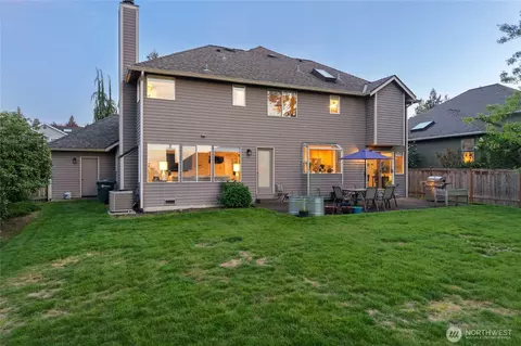 Exterior - 2423 240th St SE, Bothell, WA 98021 photo 9 of 10