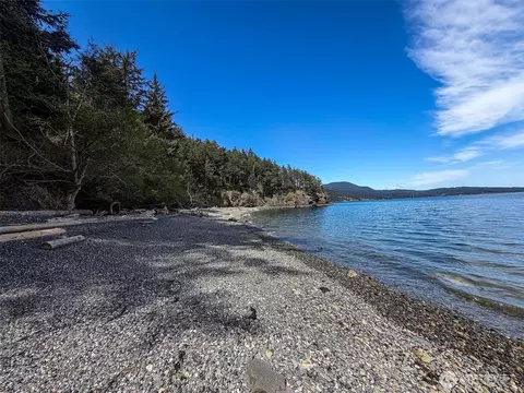585 Deer Point Rd, Olga, WA 98279