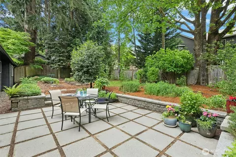 Exterior - 13038 NE 184th Pl, Bothell, WA 98011 photo 10 of 11