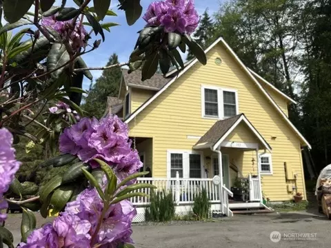 143 Johnson Ln, Oak Harbor, WA 98277