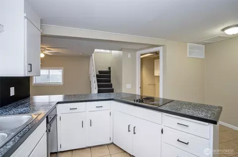 Kitchen - 16313 64th St E, Sumner, WA 98390 photo 2 of 5