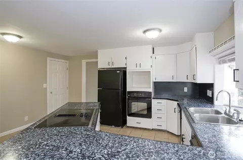 Kitchen - 16313 64th St E, Sumner, WA 98390 photo 1 of 5