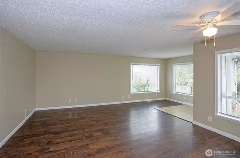 Living - 16313 64th St E, Sumner, WA 98390 photo 2 of 5