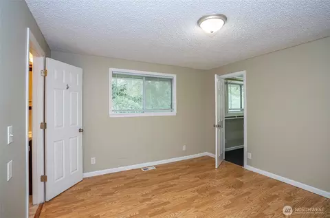 Bedroom - 16313 64th St E, Sumner, WA 98390 photo 4 of 6