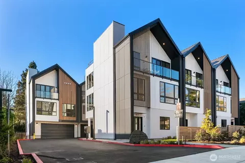 415 99th Ave NE, Bellevue, WA 98004