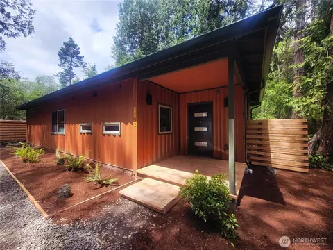 1152 49th St, Port Townsend, WA 98368