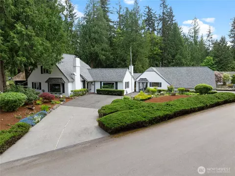 3306 217th Pl SE, Sammamish, WA 98075