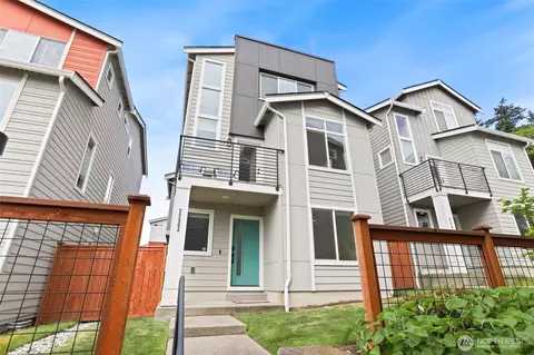 22503 70th Pl W, Mountlake Terrace, WA 98043