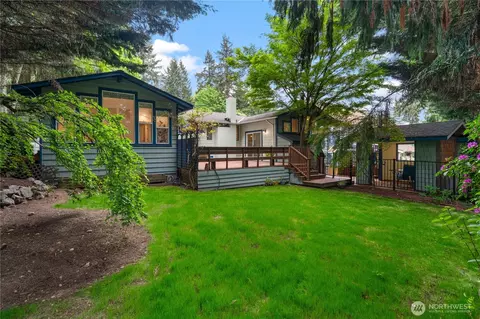 8201 172nd Ave NE, Redmond, WA 98052