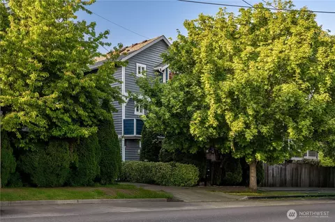 908 NW 85th St, Seattle, WA 98117