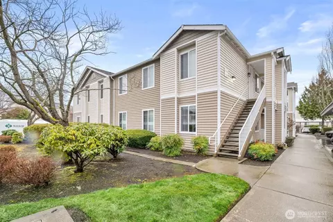 10015 186th Pl E #111, Puyallup, WA 98375