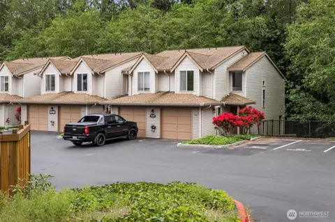 4719 NW Walgren Dr #106, Silverdale, WA 98383