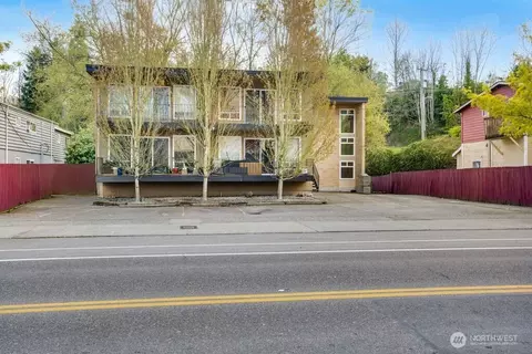 4525 S Henderson St #302, Seattle, WA 98118