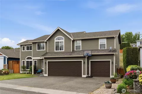 665 Tufts Ave E, Port Orchard, WA 98366