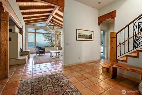5477 Wilkinson Rd, Langley, WA 98260