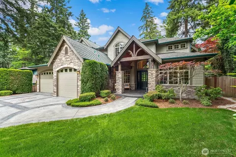 2112 104th Pl SE, Bellevue, WA 98004