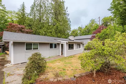 20 Judy Ln, Belfair, WA 98528