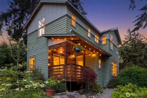 20215 15th Ave NW #E, Shoreline, WA 98177