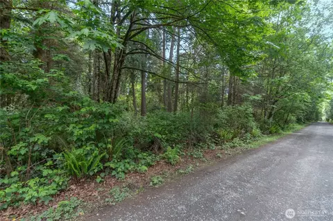 321 Neat Ave NE, Kingston, WA 98346