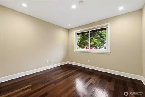 Bedroom - 20218 108th Ave NE, Bothell, WA 98011 photo 3 of 4