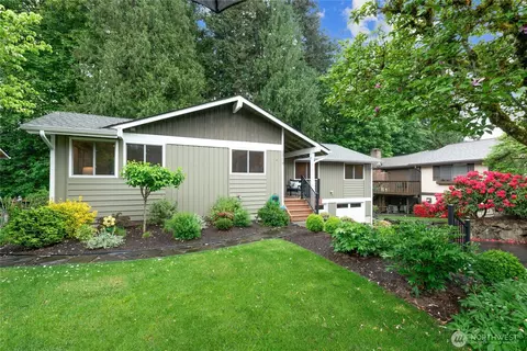 Exterior - 20218 108th Ave NE, Bothell, WA 98011 photo 2 of 5