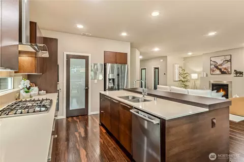 Kitchen - 4100 168th Pl SE, Bothell, WA 98012 photo 3 of 5