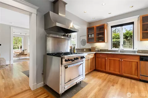 Kitchen - 2202 E John St, Seattle, WA 98112 photo 4 of 4